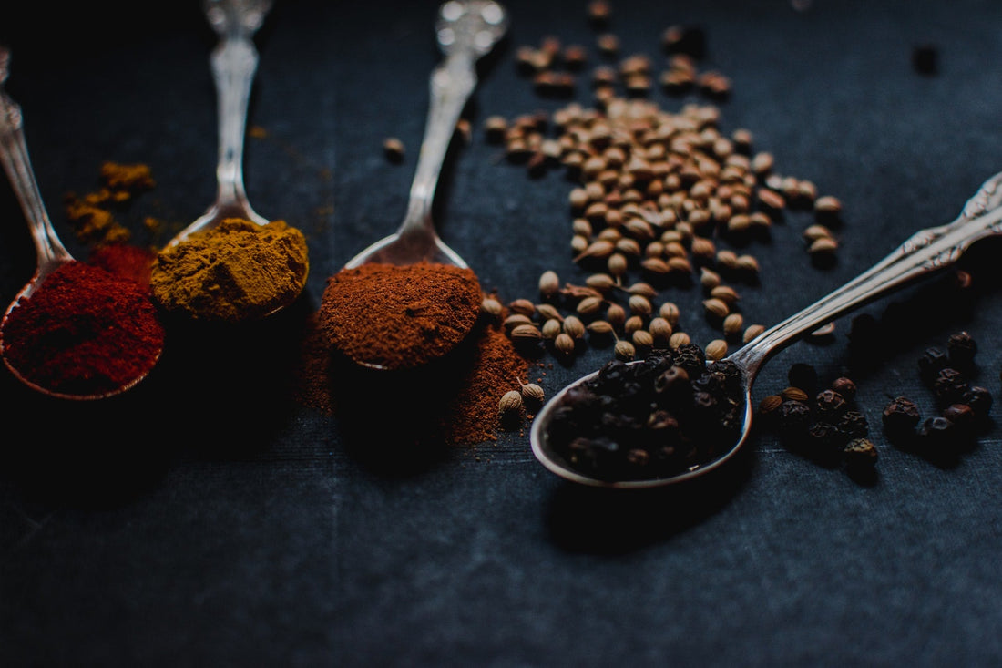 Electric vs manual salt and pepper grinders Cole & Mason UK